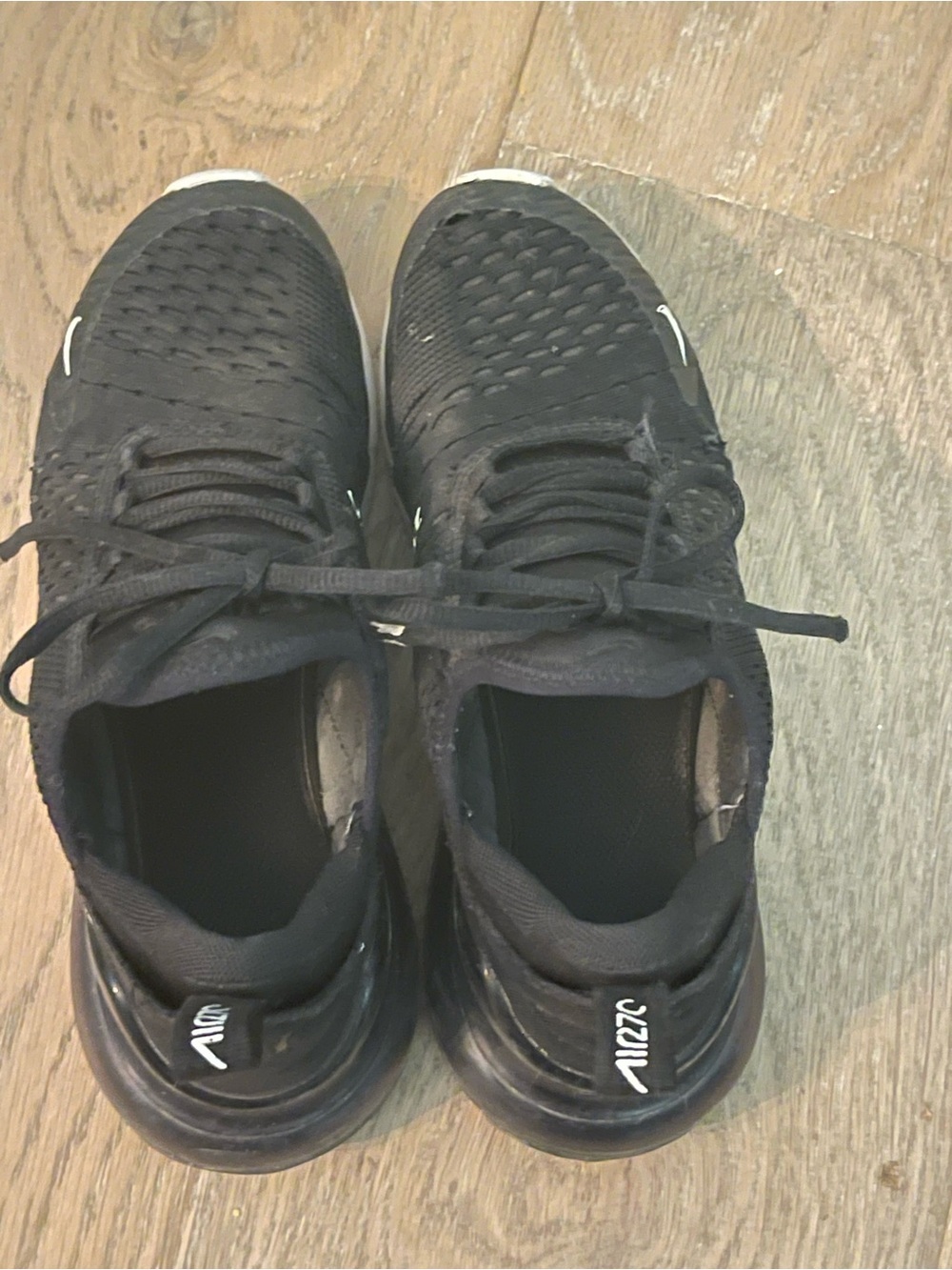 Nike Air Max 270 boys  Black with White Accents Sneakers - Picture 3 of 8